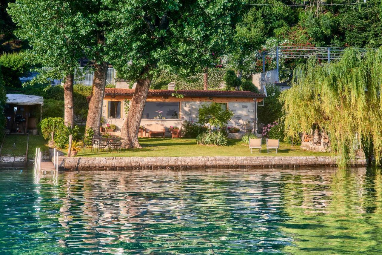 Piccola Casa Naturale Sul Lago 瓦伦纳 外观 照片